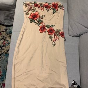 Forever 21 nude strapless red roses dress